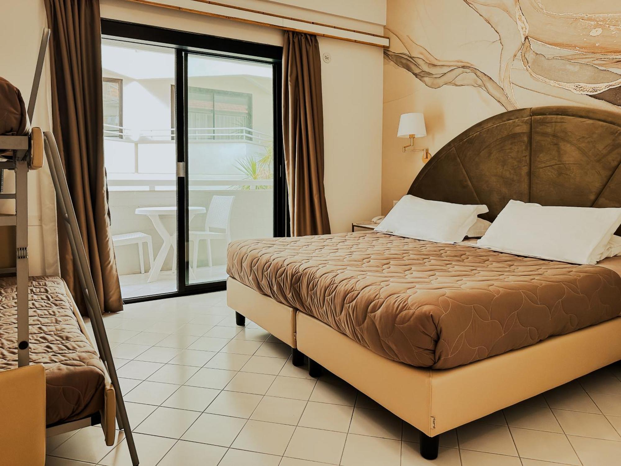 Hotel President Riccione Exterior foto